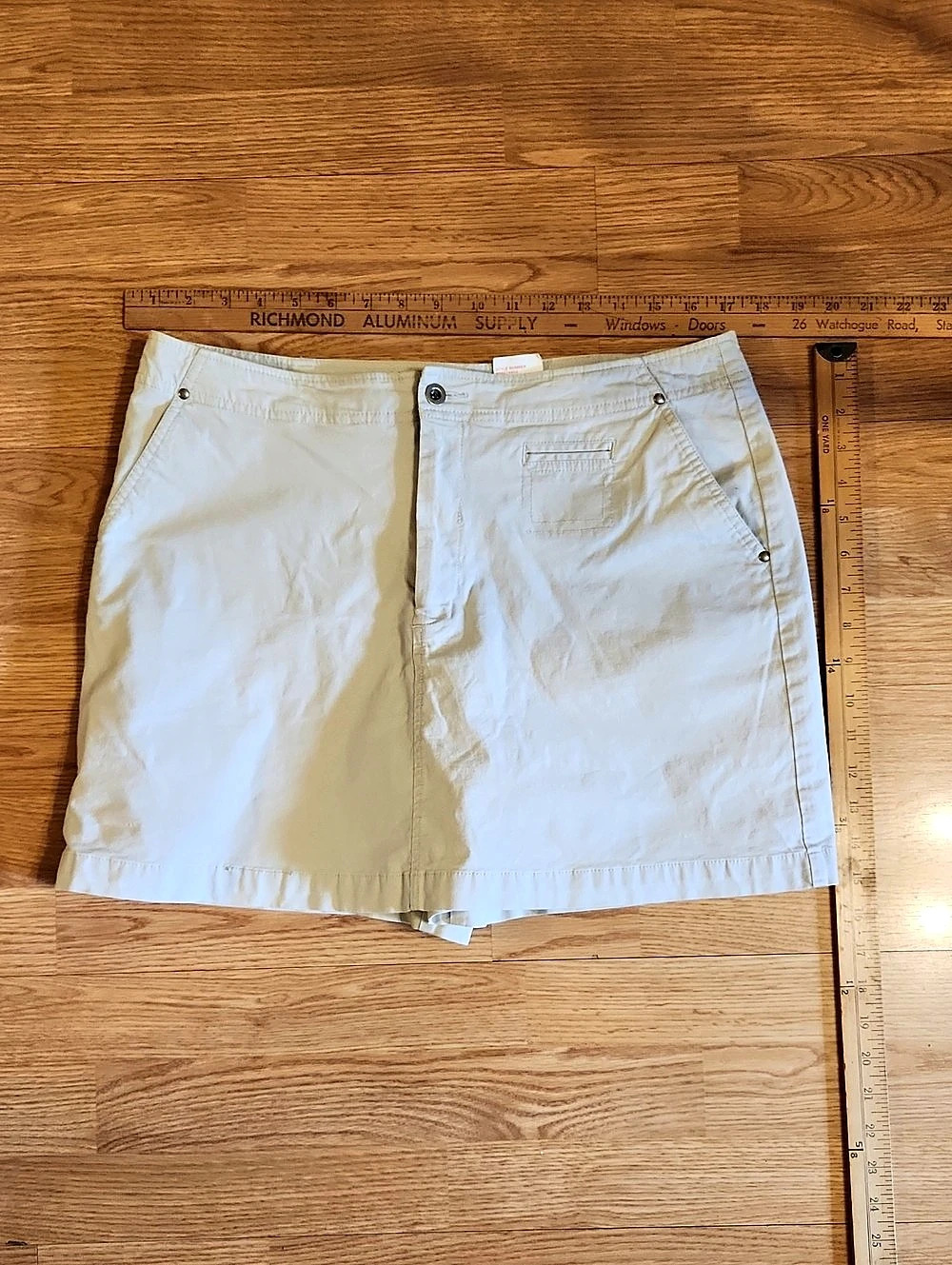 Dockers Favorite Fit Women's Tan Skort Waist 12